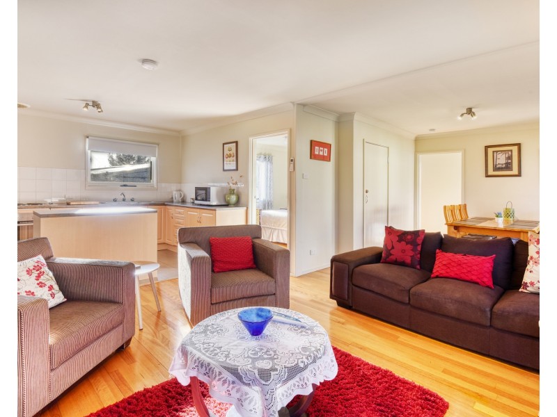 8 Marine Parade, Venus Bay VIC 3956