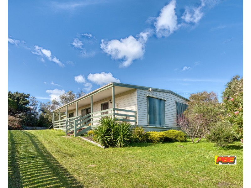8 Albert Avenue, Venus Bay VIC 3956