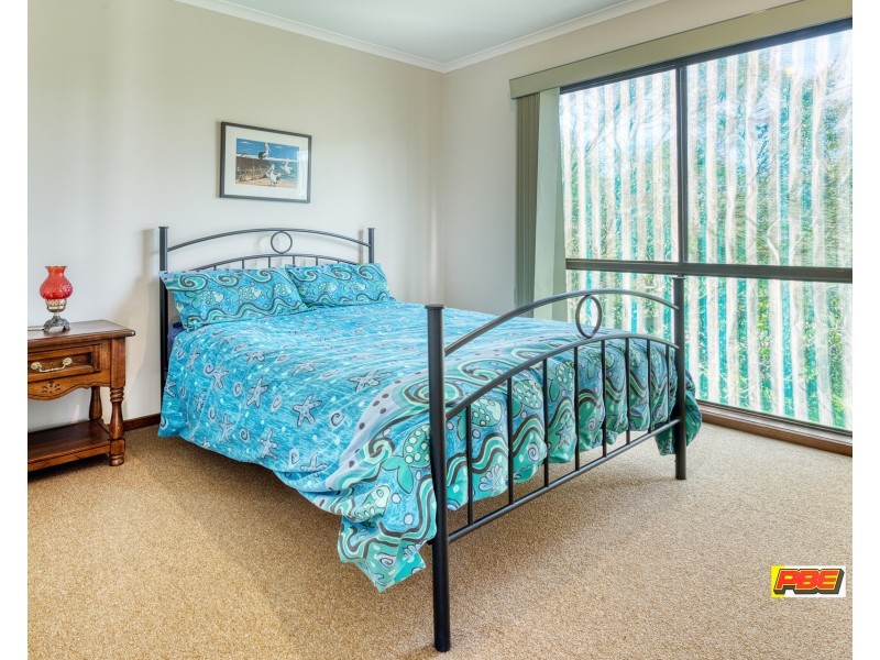 8 Albert Avenue, Venus Bay VIC 3956