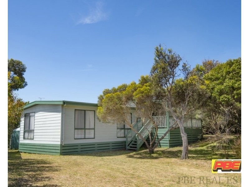 1 Woorak Avenue, Venus Bay VIC 3956
