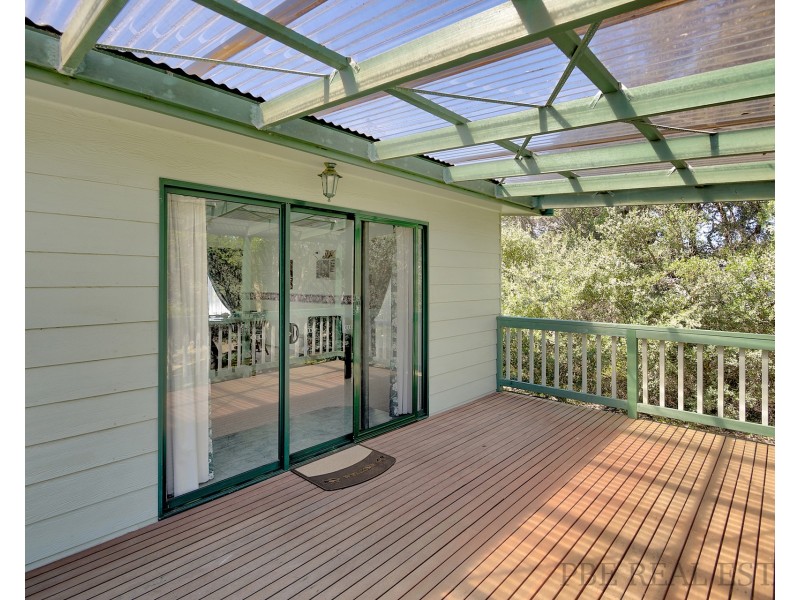 1 Woorak Avenue, Venus Bay VIC 3956