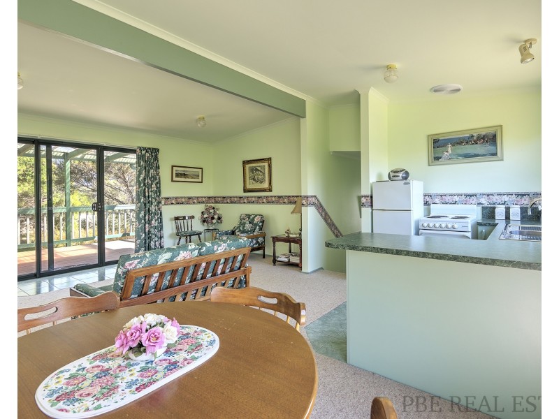 1 Woorak Avenue, Venus Bay VIC 3956