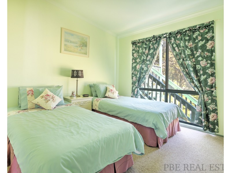 1 Woorak Avenue, Venus Bay VIC 3956