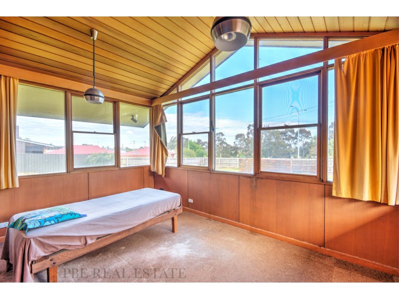 4-6 OGILVY STREET, Leongatha VIC 3953
