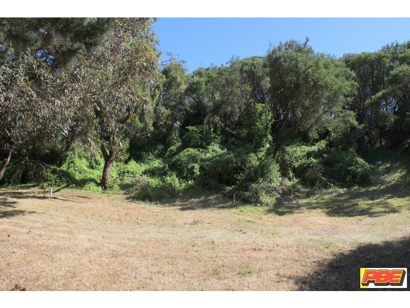 23 CRICHTON CRESCENT, Venus Bay VIC 3956