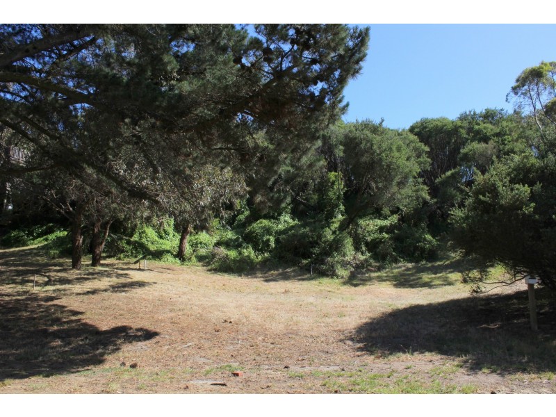 23 CRICHTON CRESCENT, Venus Bay VIC 3956