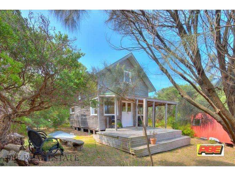 1 AMANDA CRESCENT, Venus Bay VIC 3956