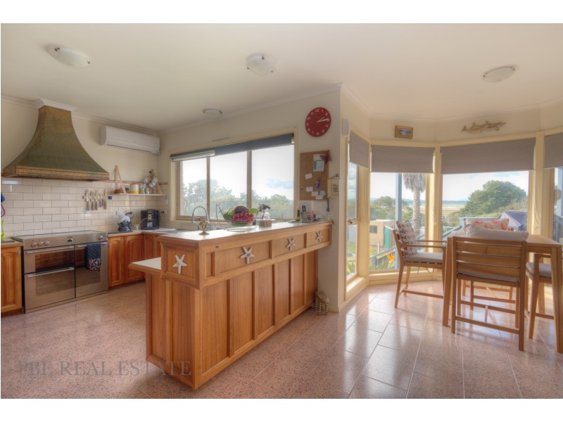 6, RENA COURT, Venus Bay VIC 3956