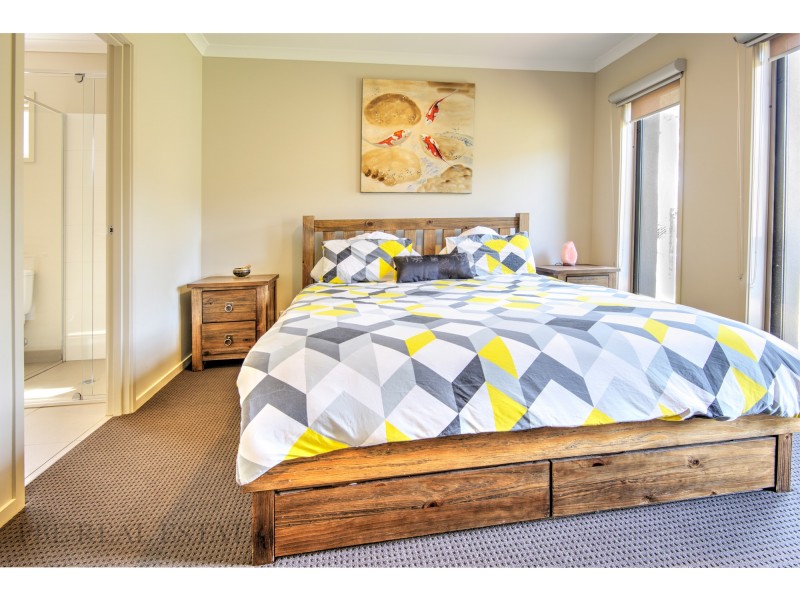 70.. CANTERBURY ROAD, Venus Bay VIC 3956