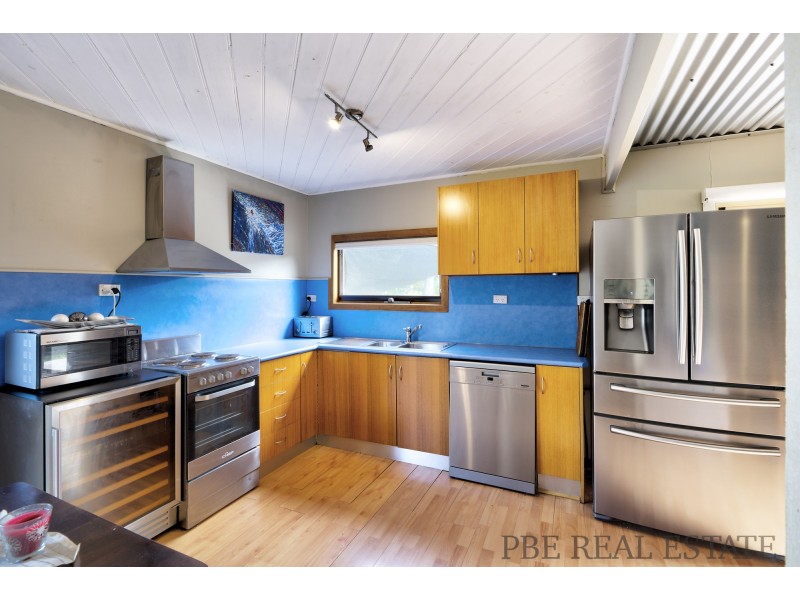 31 MERKANI AVENUE, Venus Bay VIC 3956