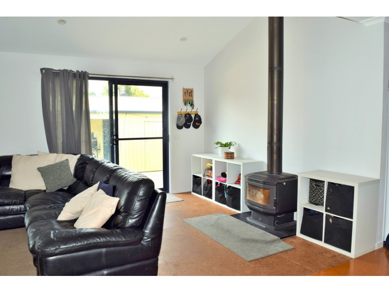 8 WALKERVILLE ROAD, Tarwin Lower VIC 3956