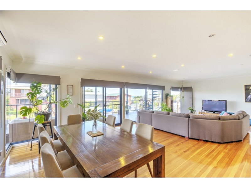 41. VENUS STREET, Inverloch VIC 3996