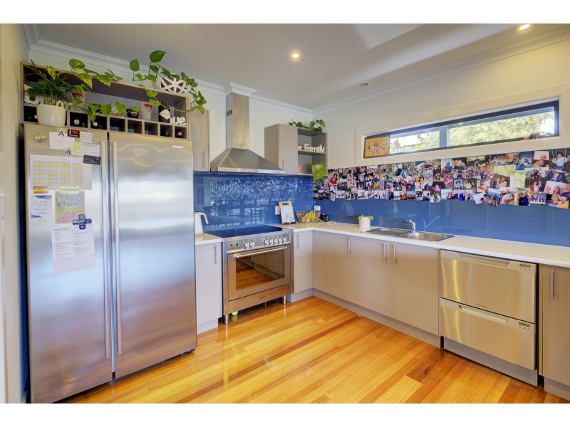 41. VENUS STREET, Inverloch VIC 3996