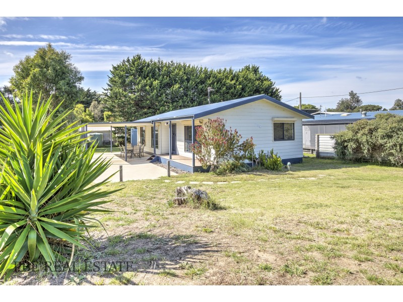227 JUPITER BOULEVARD, Venus Bay VIC 3956