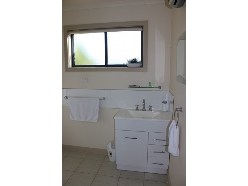 30 CRICHTON CRESCENT, Venus Bay VIC 3956