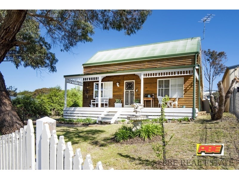 14 LOUIS ROAD, Venus Bay VIC 3956