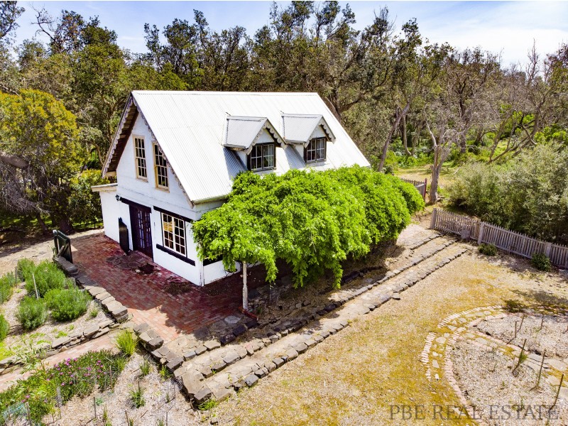 828 LEES ROAD, Venus Bay VIC 3956