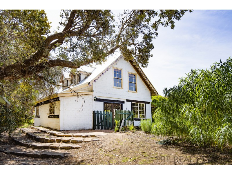 828 LEES ROAD, Venus Bay VIC 3956