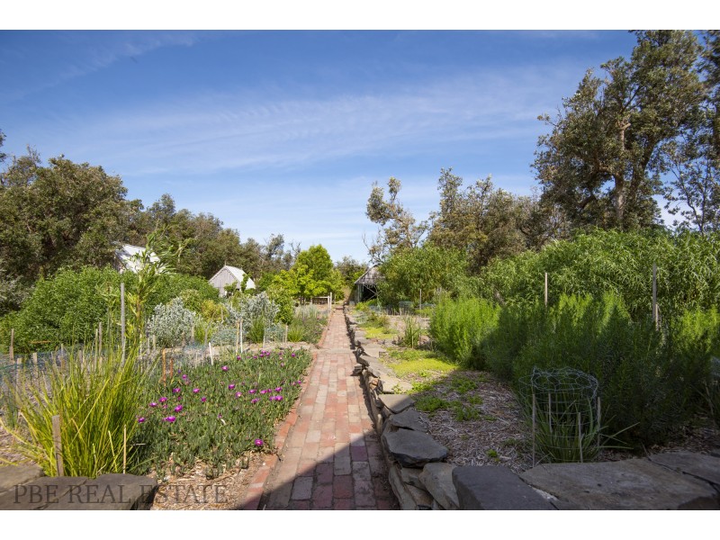 828 LEES ROAD, Venus Bay VIC 3956