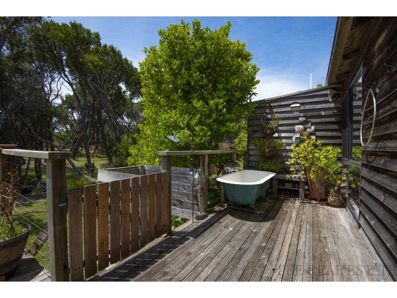 820 LEES ROAD, Venus Bay VIC 3956