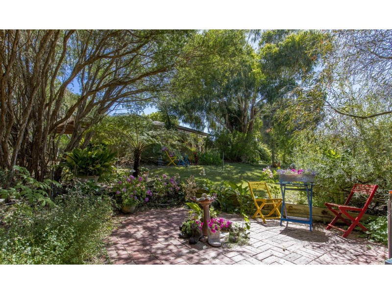 820 LEES ROAD, Venus Bay VIC 3956