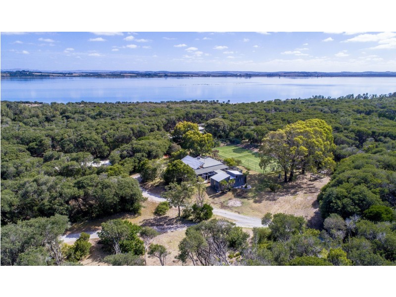 820 LEES ROAD, Venus Bay VIC 3956