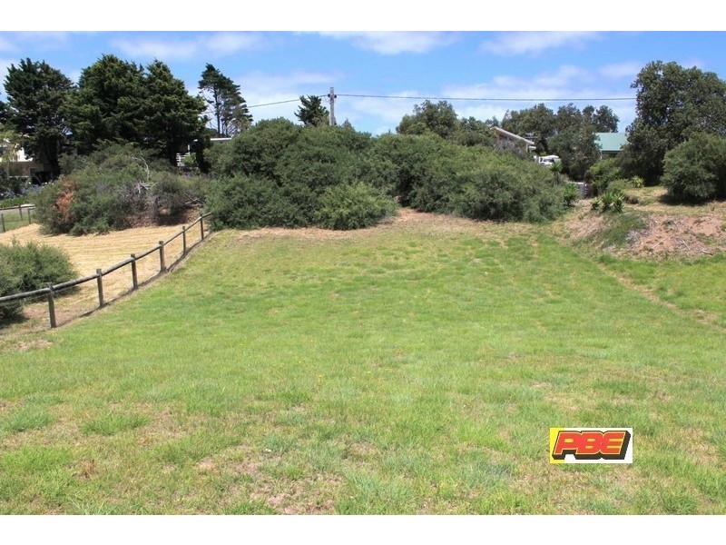 17 MERCURY DRIVE, Venus Bay VIC 3956