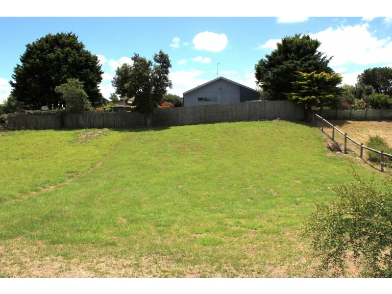 17 MERCURY DRIVE, Venus Bay VIC 3956