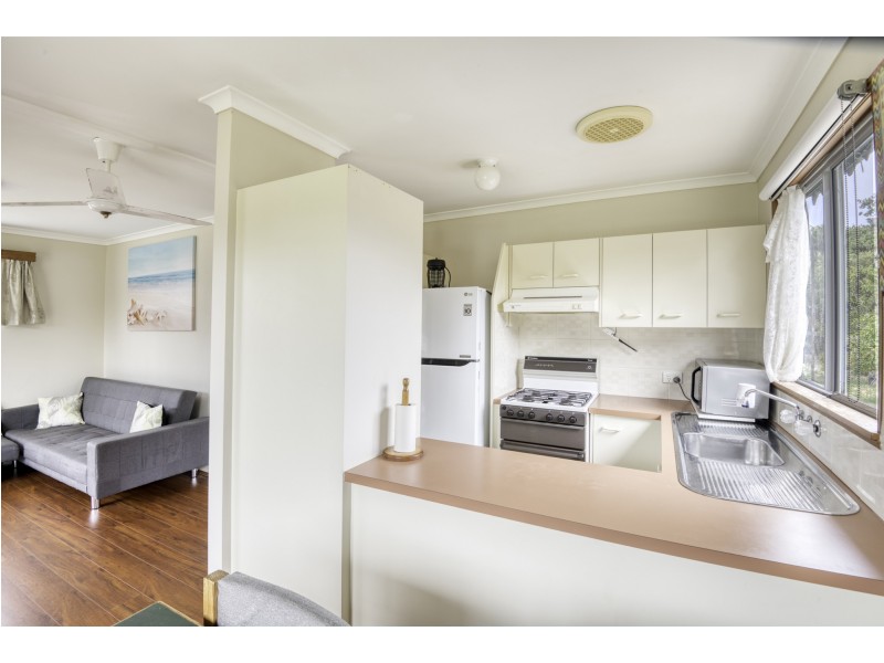 8 CONSTANCE CRESCENT, Venus Bay VIC 3956