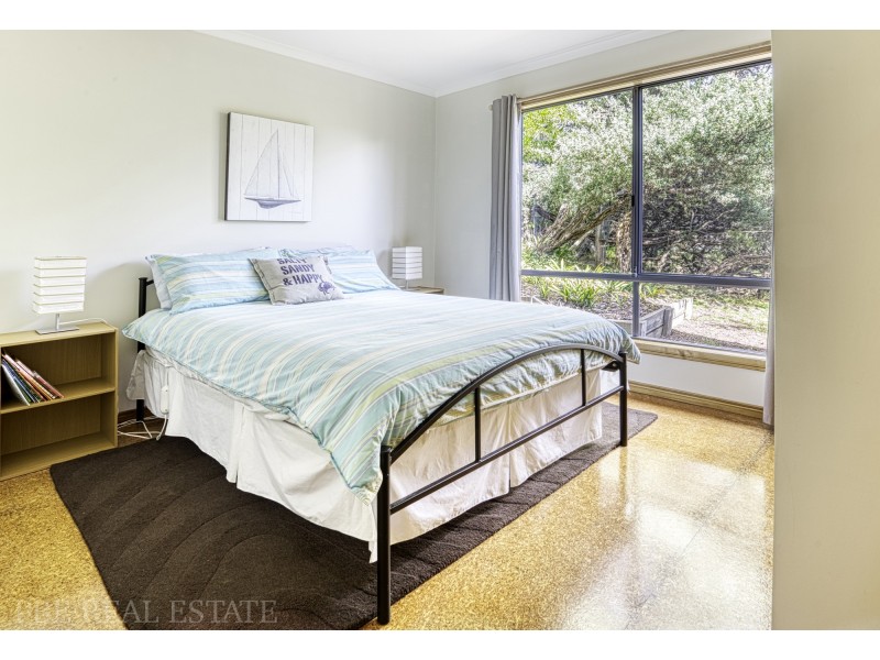 100 ATHERTON DRIVE, Venus Bay VIC 3956