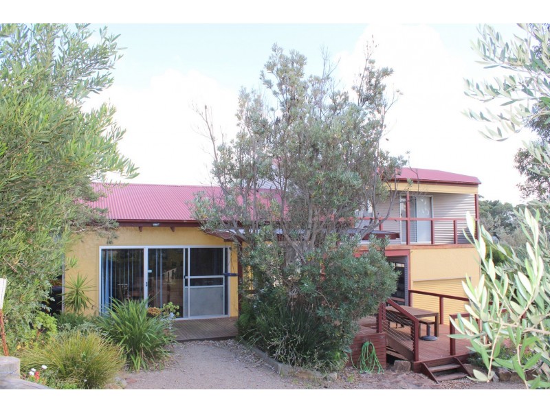 38 INLET VIEW ROAD, Venus Bay VIC 3956