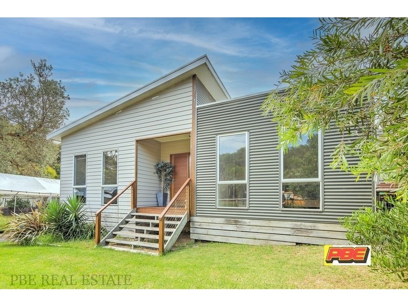 4 ANTHONY AVENUE, Venus Bay VIC 3956