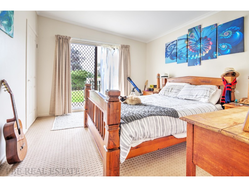 6 ALBERT AVENUE, Venus Bay VIC 3956