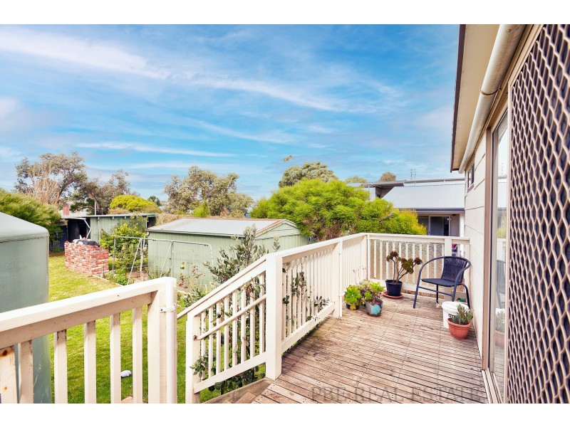 6 ALBERT AVENUE, Venus Bay VIC 3956
