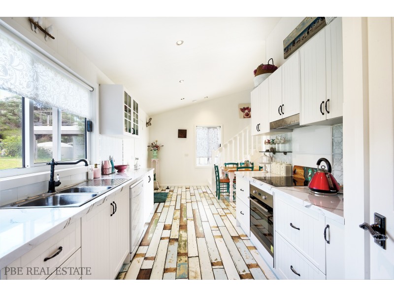 121 LEES ROAD, Venus Bay VIC 3956