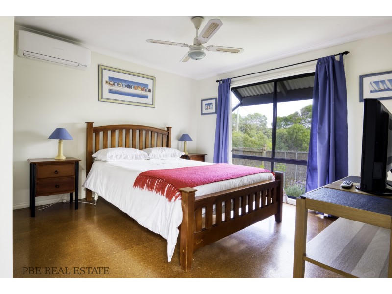 62-64 MCINDOE AVENUE, Venus Bay VIC 3956