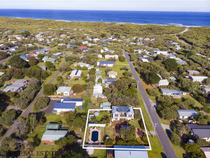 62-64 MCINDOE AVENUE, Venus Bay VIC 3956