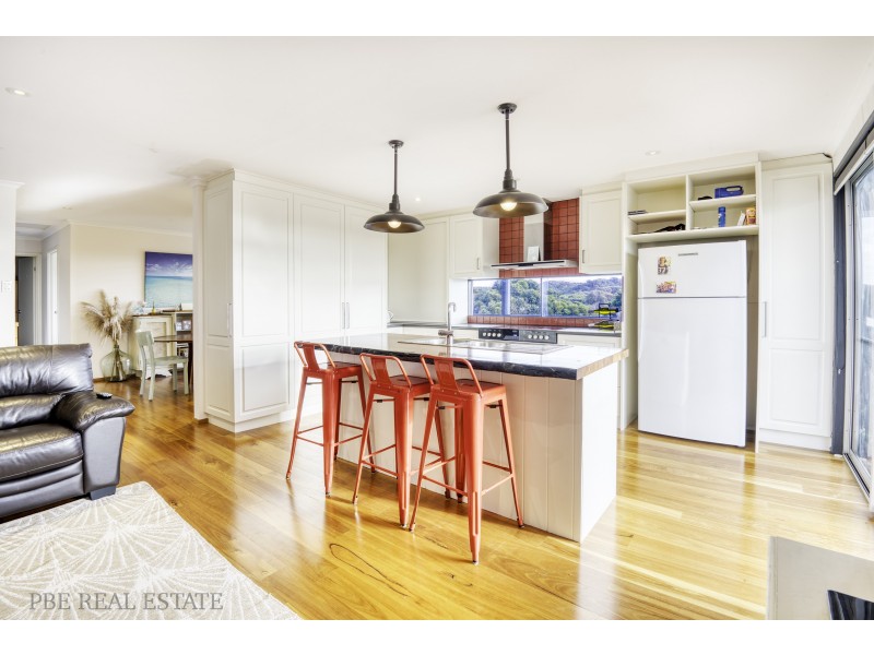 7 CONSTANCE CRESCENT, Venus Bay VIC 3956