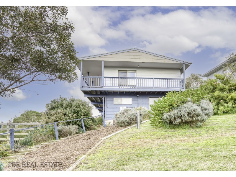 7 CONSTANCE CRESCENT, Venus Bay VIC 3956