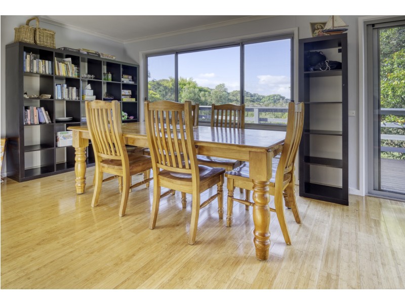 105 ACACIA ROAD, Walkerville VIC 3956