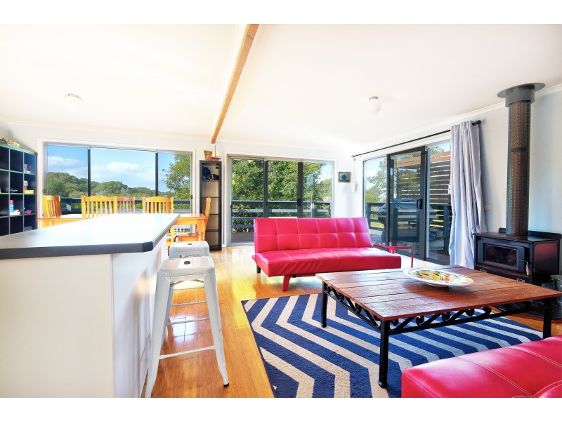 105 ACACIA ROAD, Walkerville VIC 3956