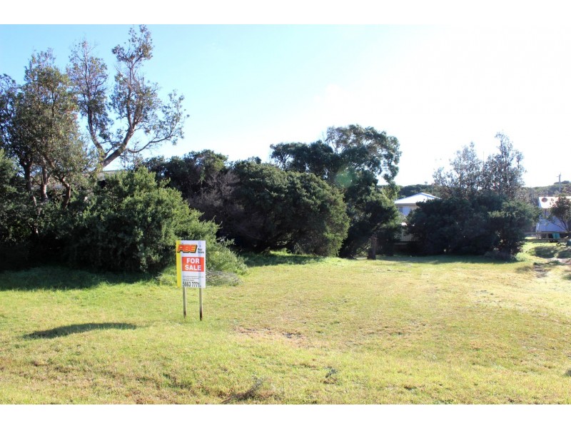 20 BRADLEY AVENUE, Venus Bay VIC 3956