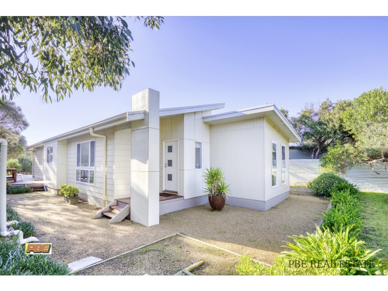 10 AMANDA CRESCENT, Venus Bay VIC 3956