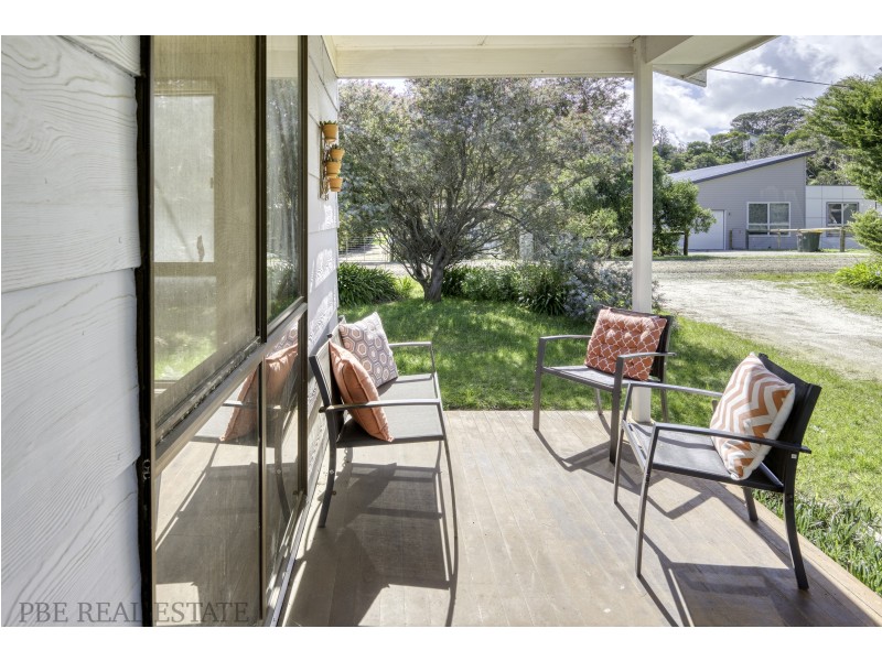 64 PANDORA AVENUE, Venus Bay VIC 3956