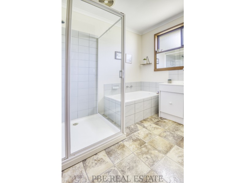 64 PANDORA AVENUE, Venus Bay VIC 3956