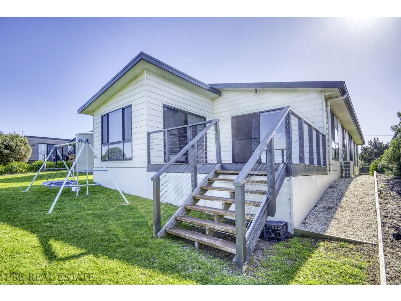 4 ANITA CRESCENT, Venus Bay VIC 3956