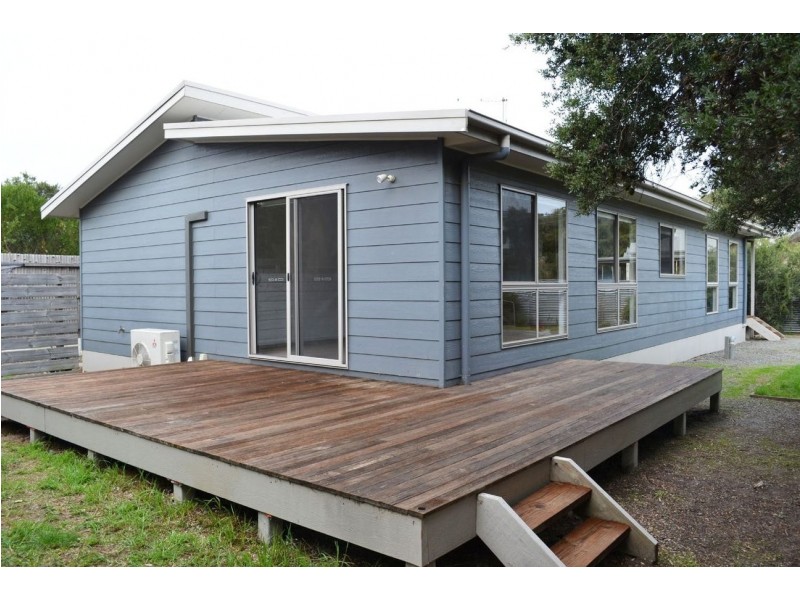 2 CONSTANCE CRESCENT, Venus Bay VIC 3956