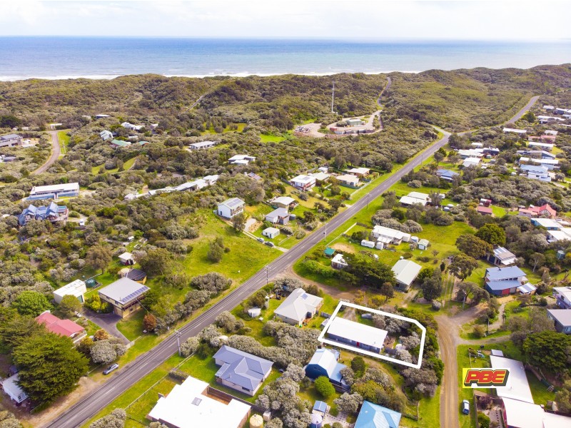 2 CONSTANCE CRESCENT, Venus Bay VIC 3956