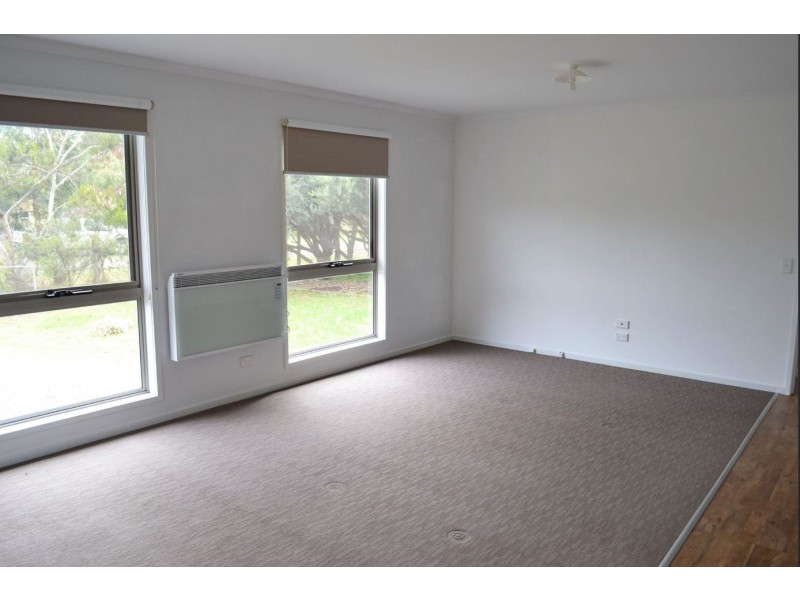 2 CONSTANCE CRESCENT, Venus Bay VIC 3956