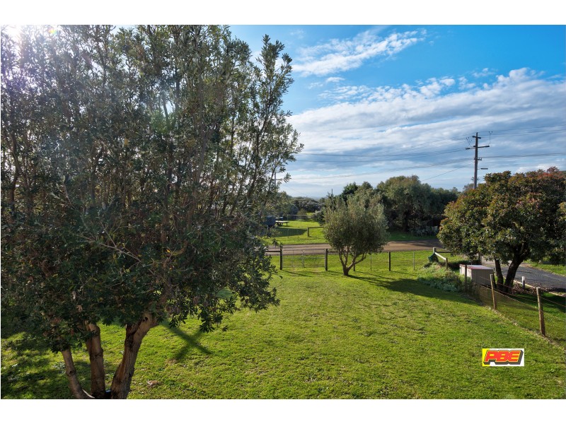 3 BRADLEY AVENUE, Venus Bay VIC 3956
